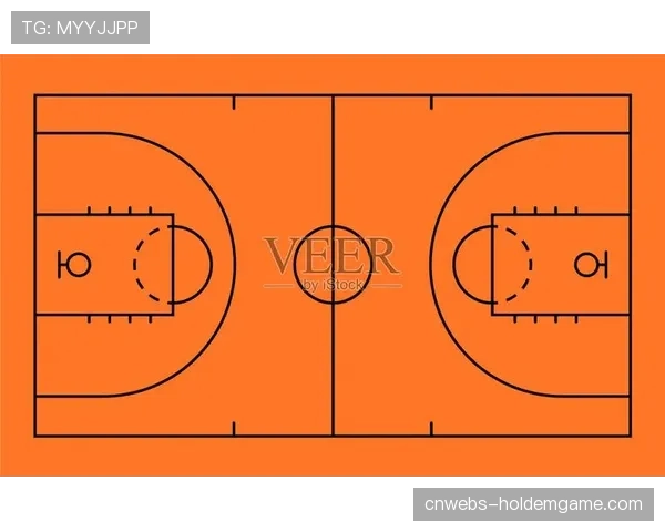 特写镜头：看台上，一位资深球探的笔记本上画满了对手的跑位路线与战术草图